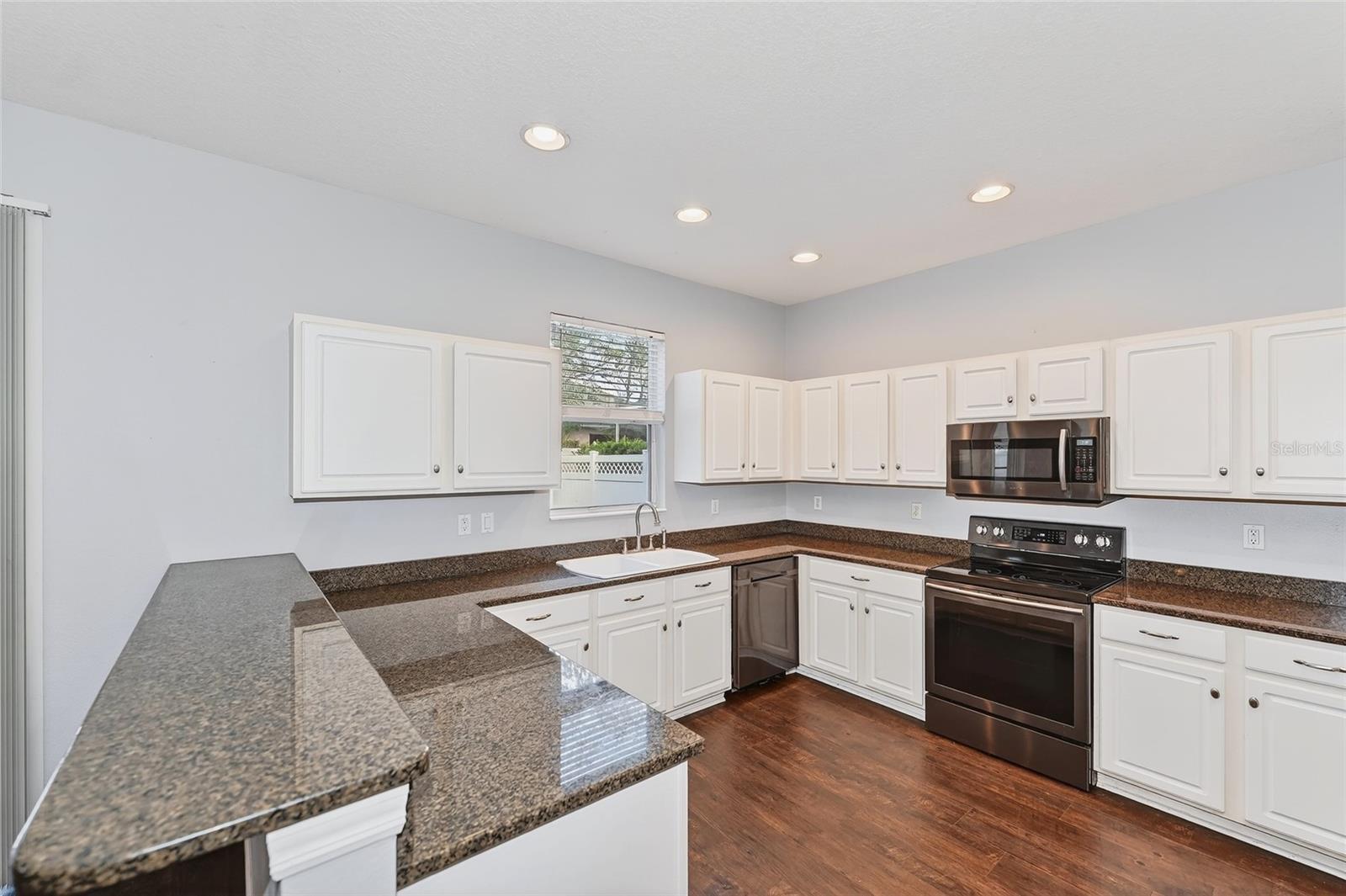 FOREST CREEK - Residential Lease