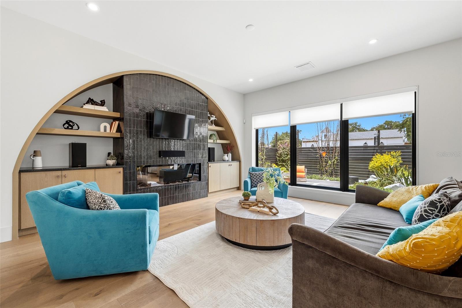 HORTON AARON - Residential