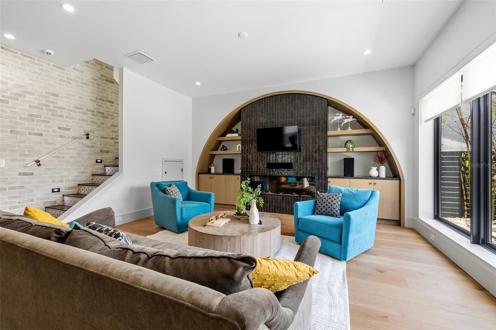 HORTON AARON - Residential