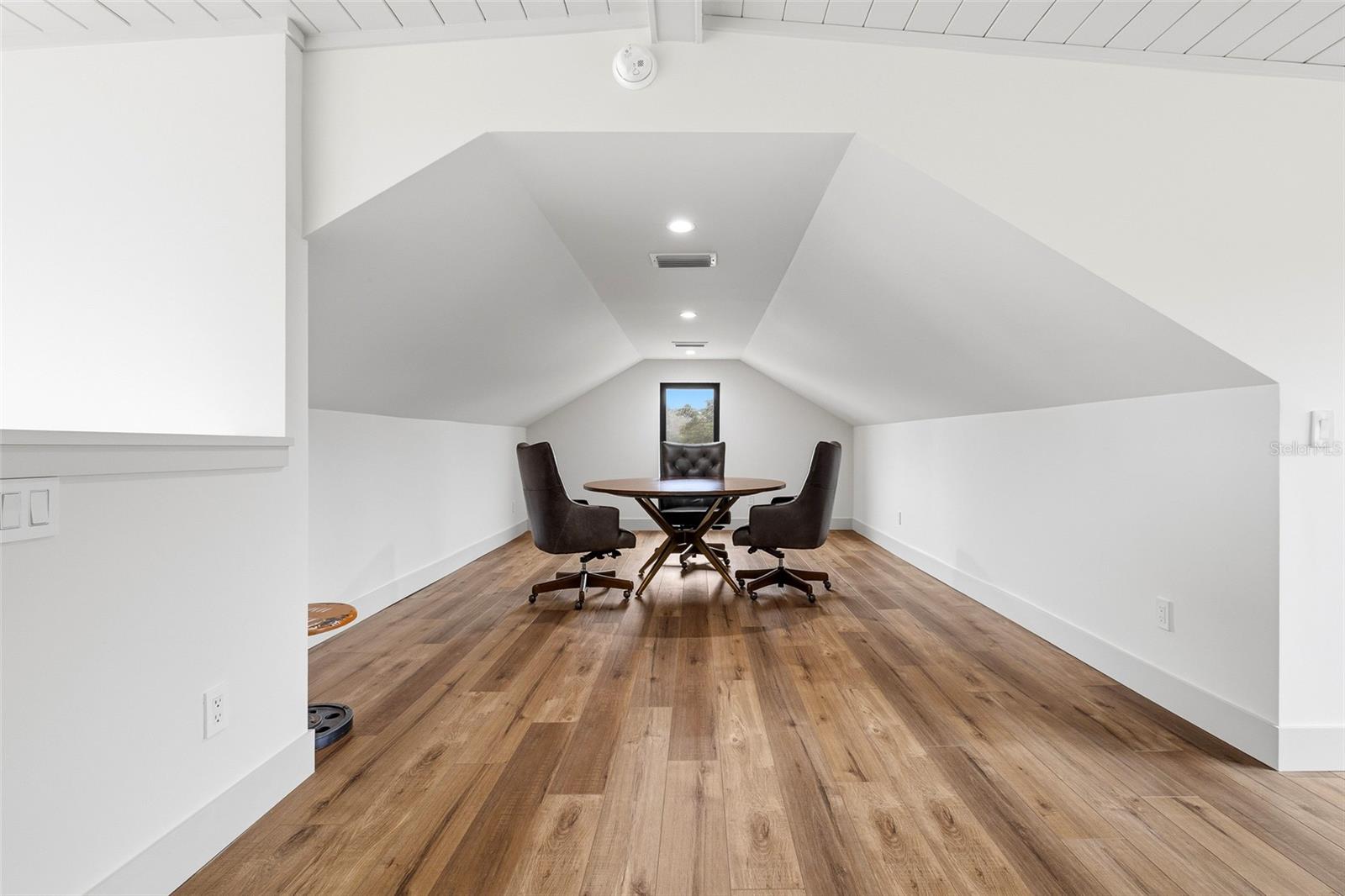 HORTON AARON - Residential