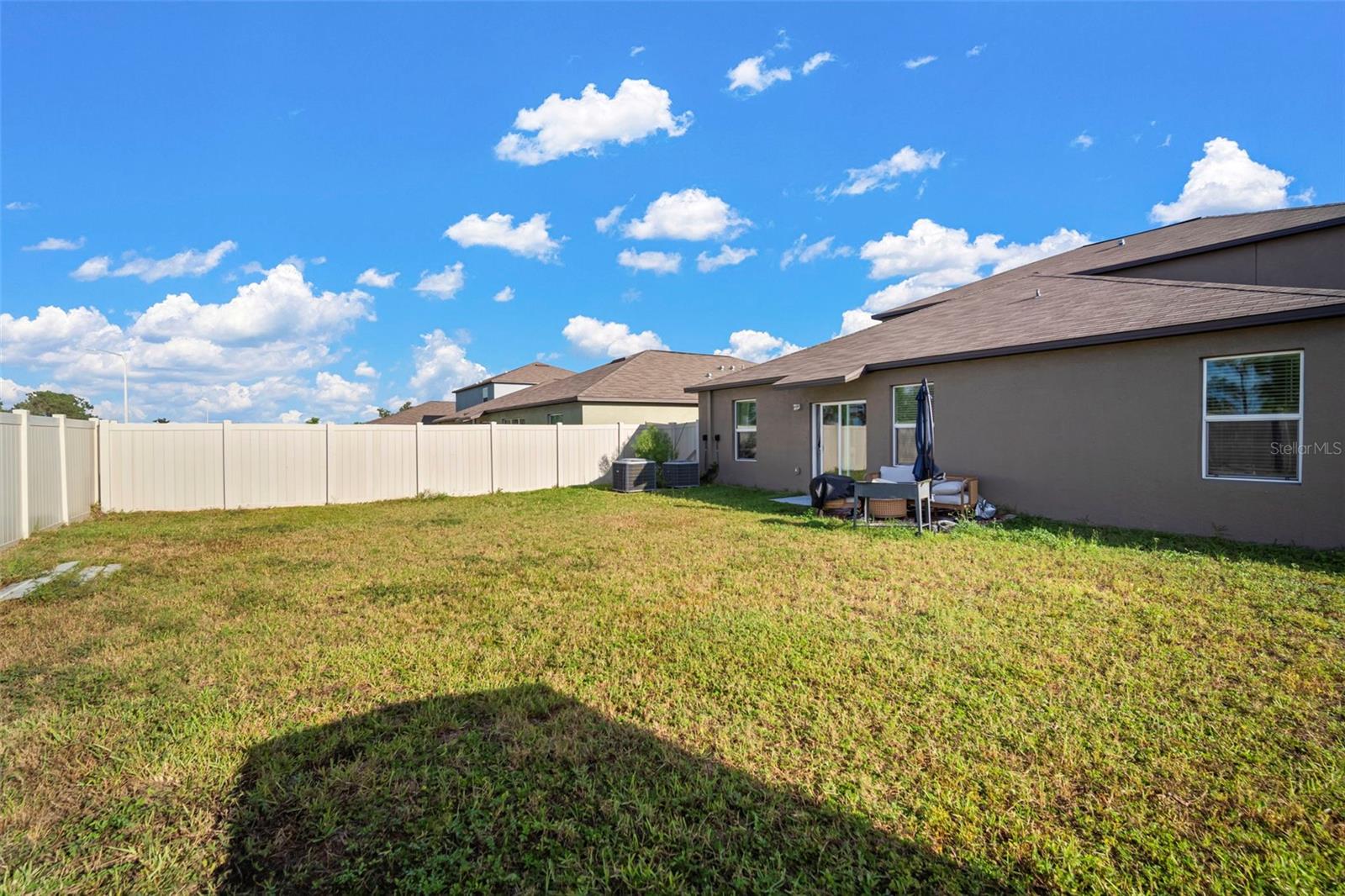 BERRY BAY SUB - Residential Lease