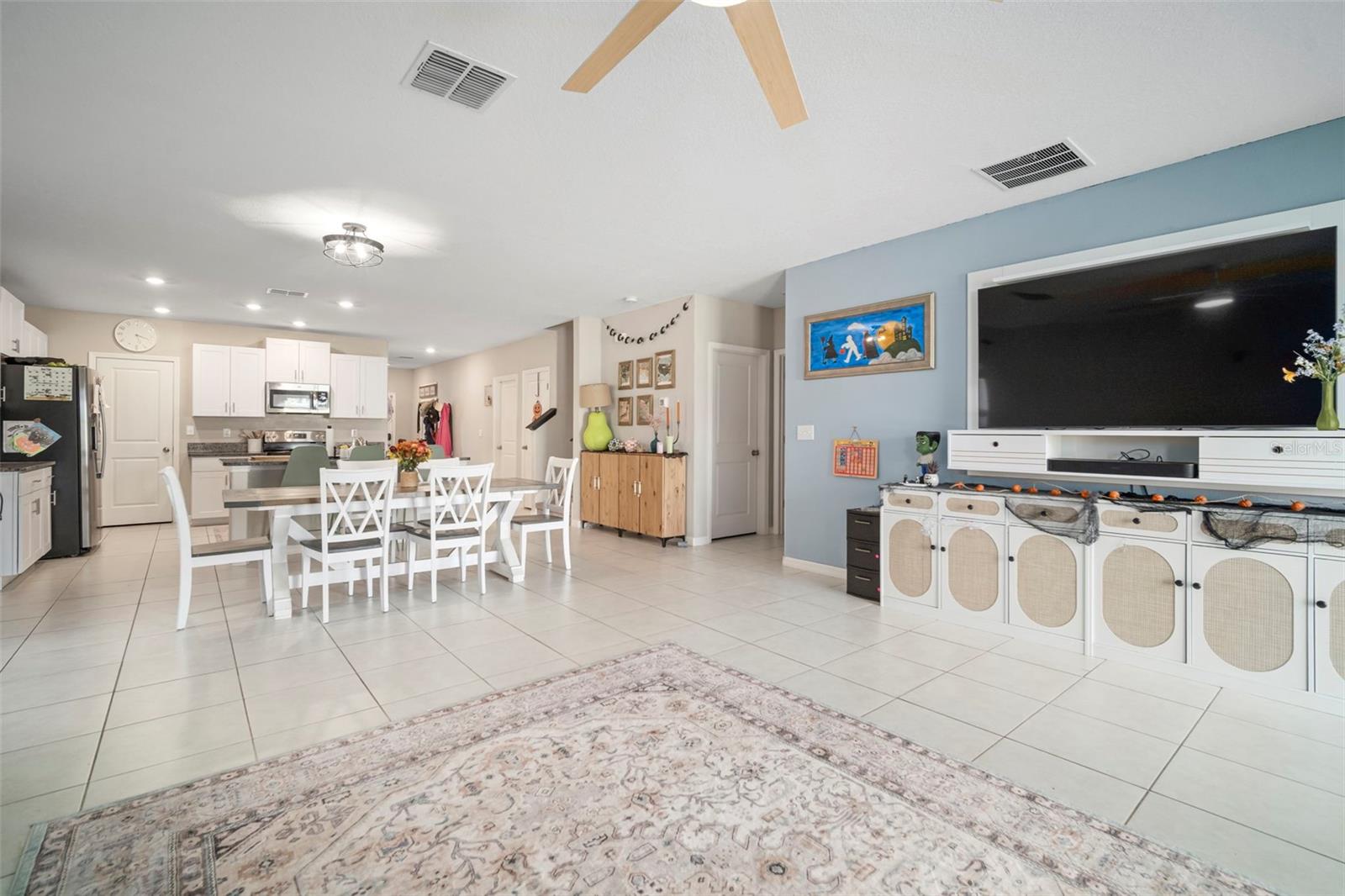 BERRY BAY SUB - Residential Lease