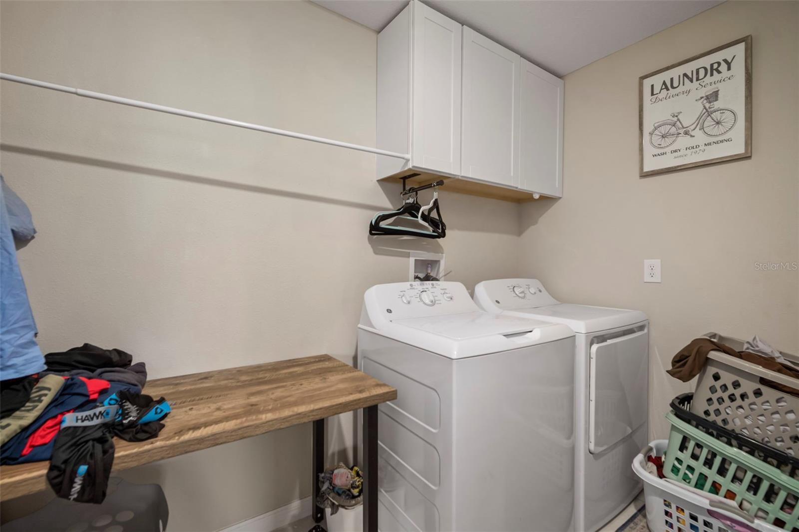 BERRY BAY SUB - Residential Lease