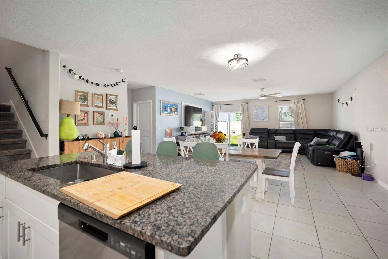 BERRY BAY SUB - Residential Lease