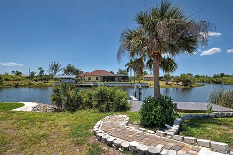 A home in PORT CHARLOTTE