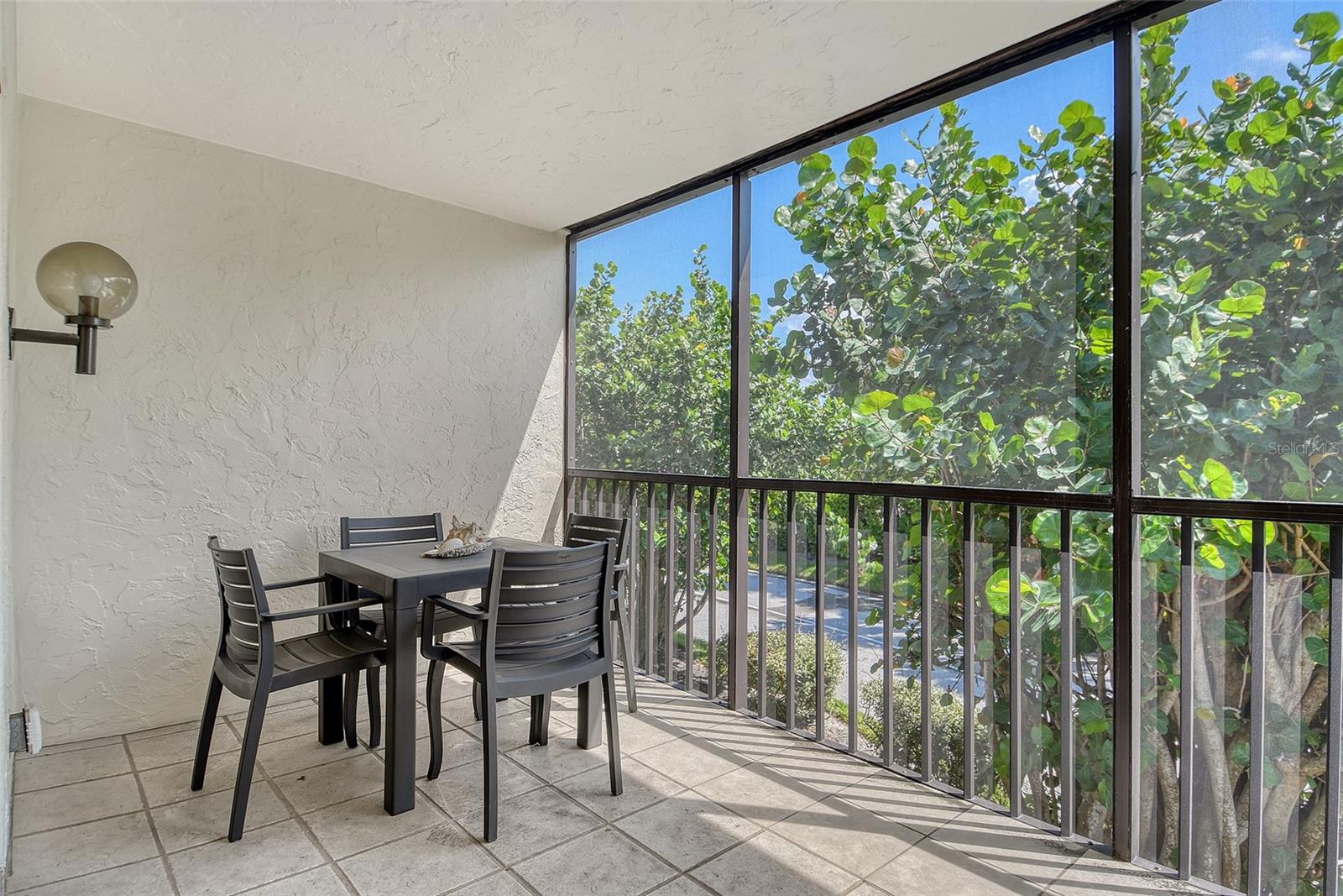 SEAPLACE I - Residential