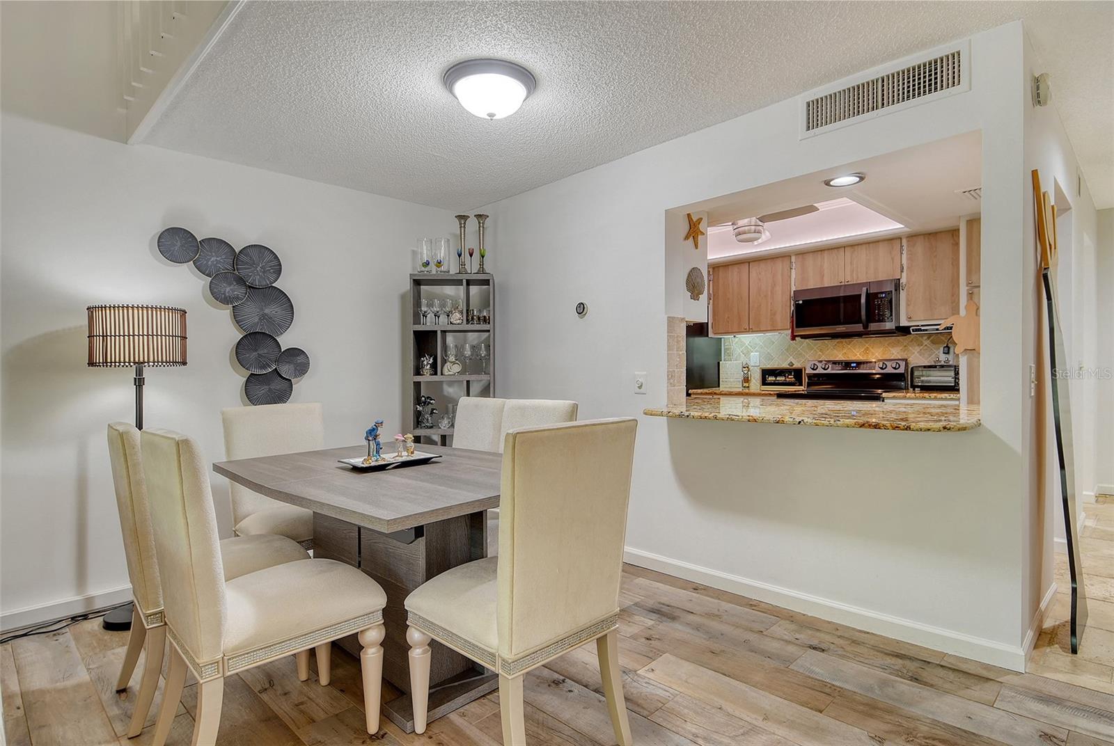 SEAPLACE I - Residential