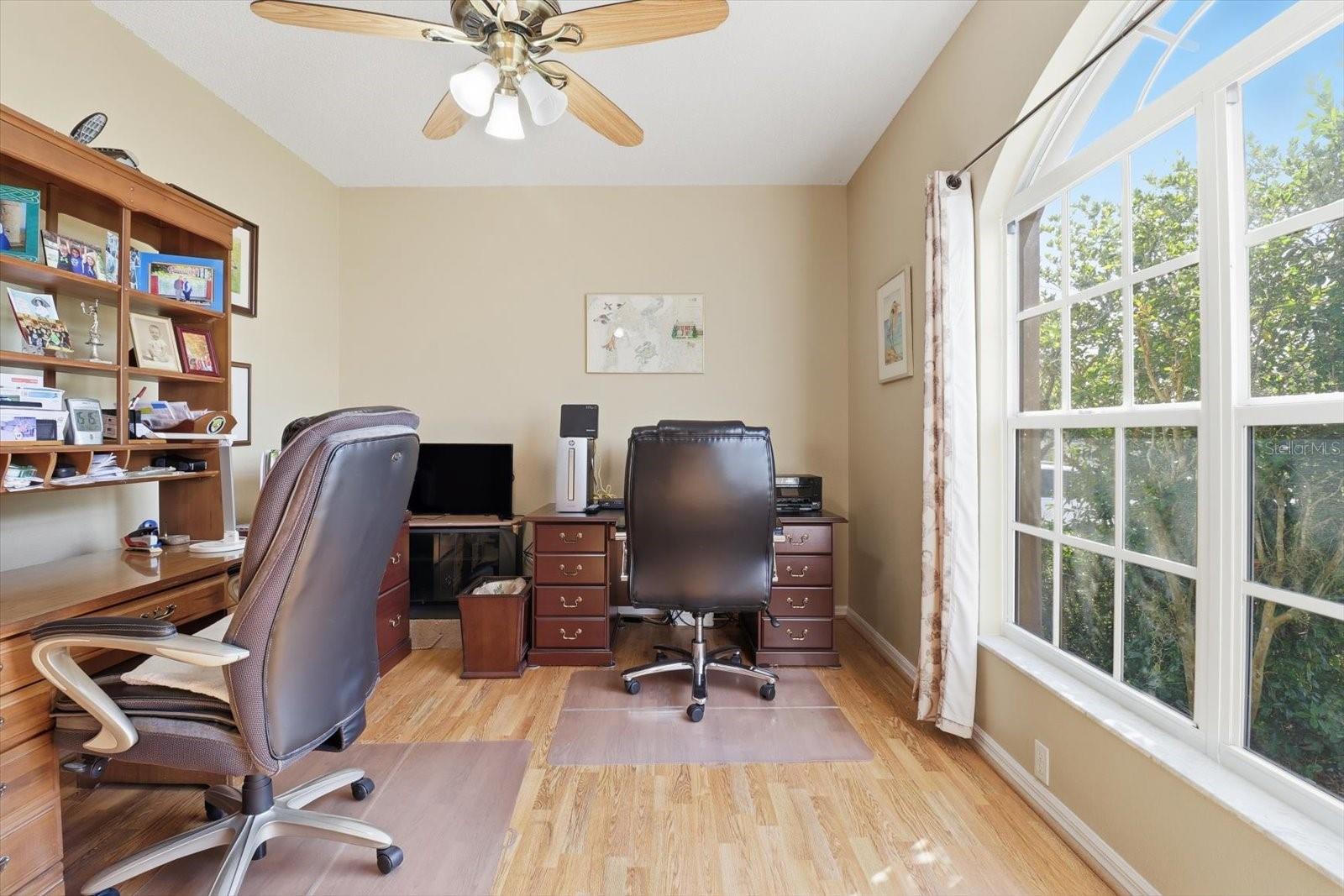 CRYSTAL OAKS EIGHTH ADD - Residential