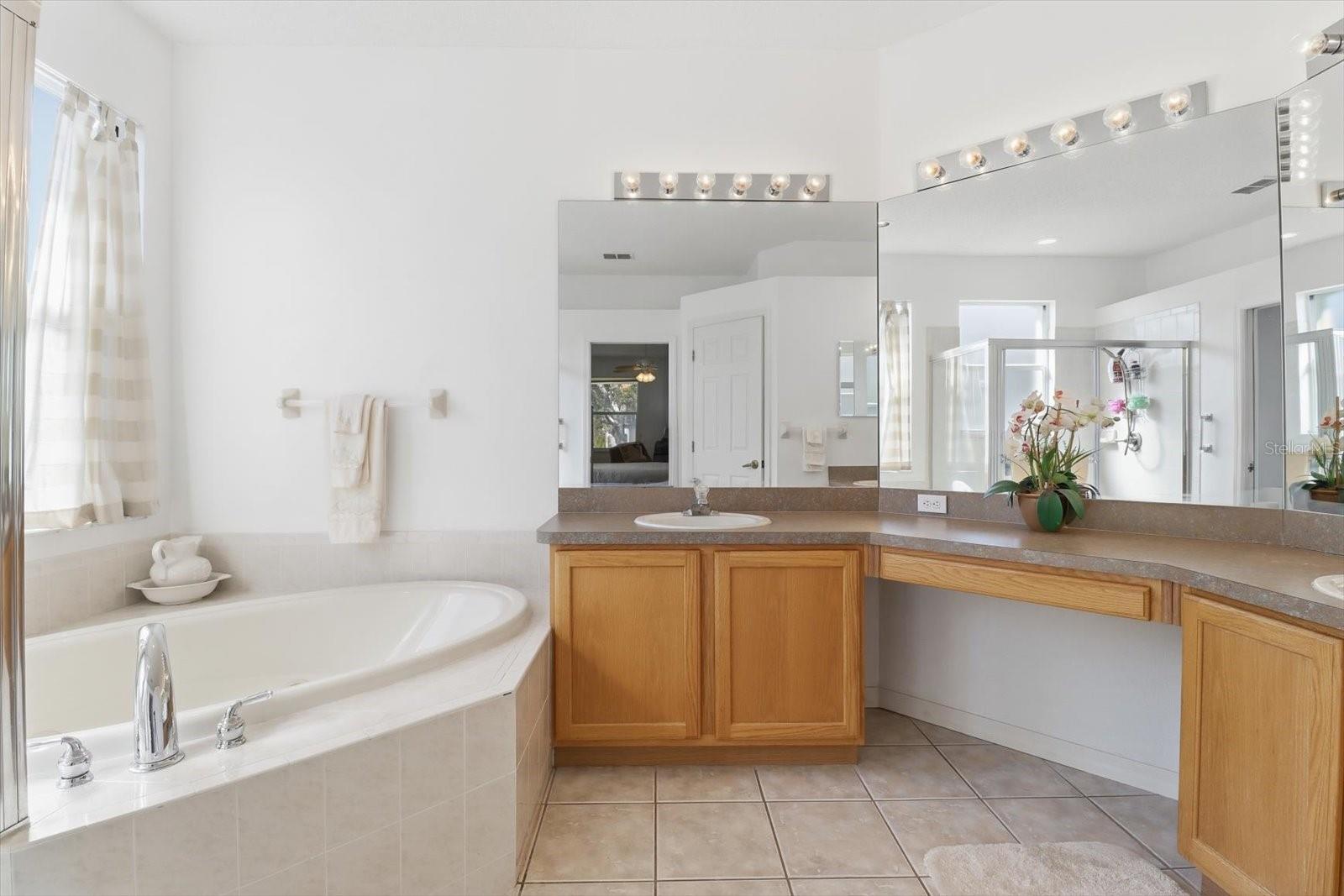 CRYSTAL OAKS EIGHTH ADD - Residential