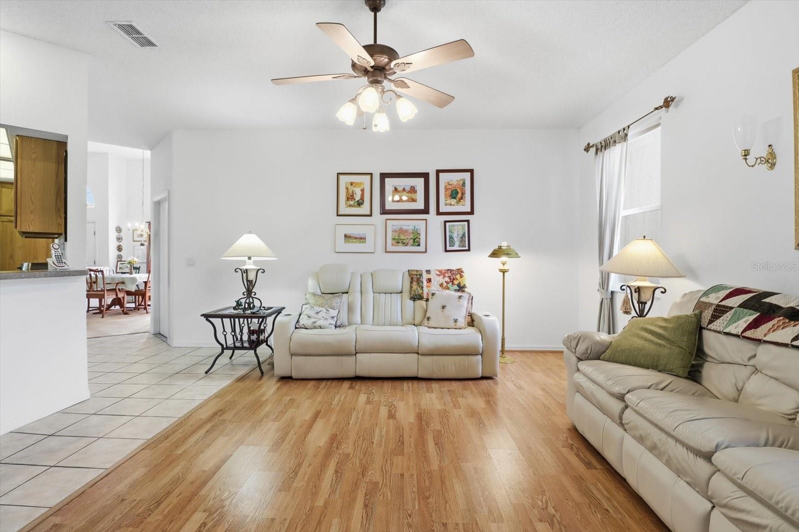 CRYSTAL OAKS EIGHTH ADD - Residential