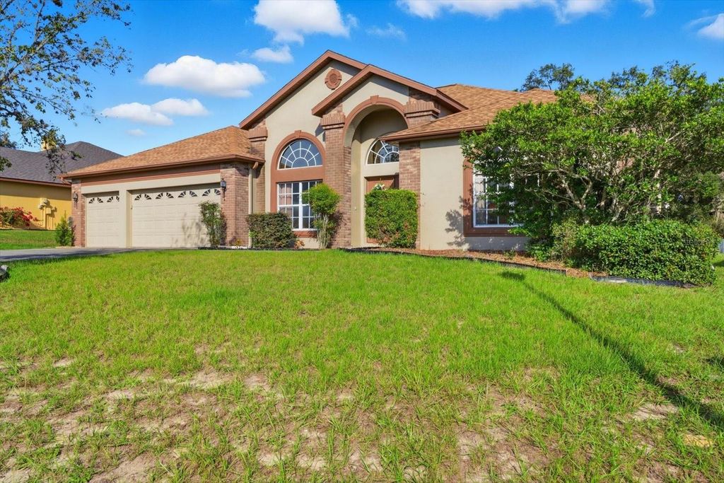 Photo of 63 N Youngtree Point, Lecanto, FL 34461 (MLS # TB8441565)