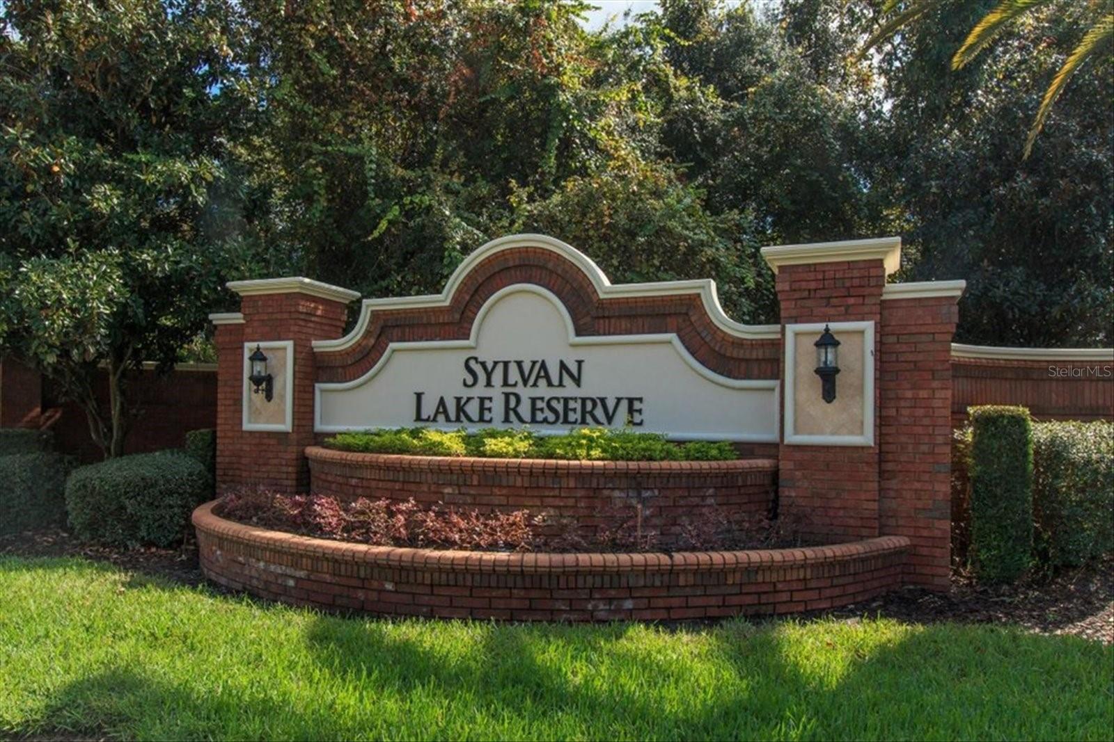 SYLVAN LAKE RESERVE / THE GLADES ON SYLVAN LAKE - Residential