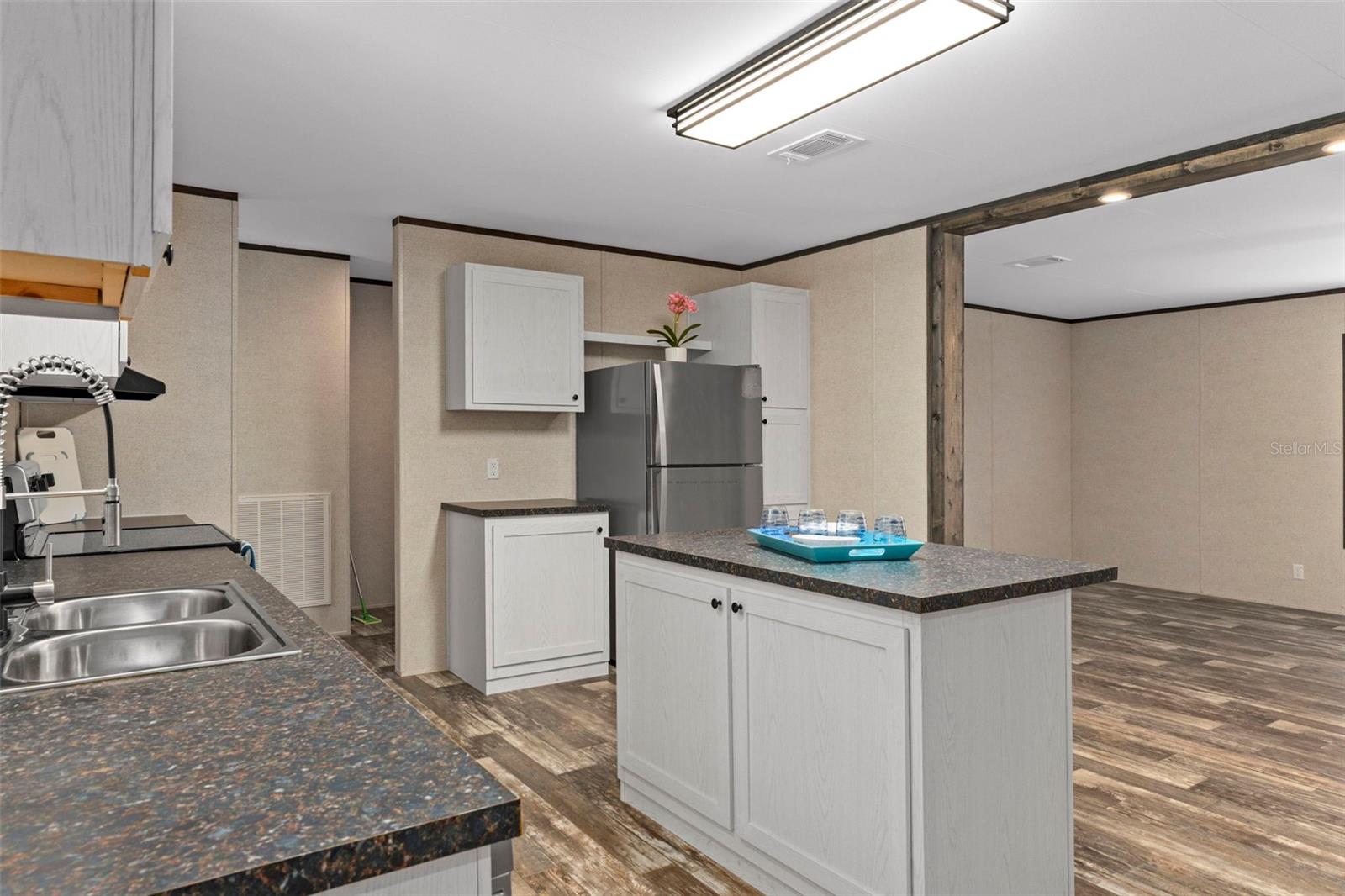 HILLTOP VILLAGE - Residential