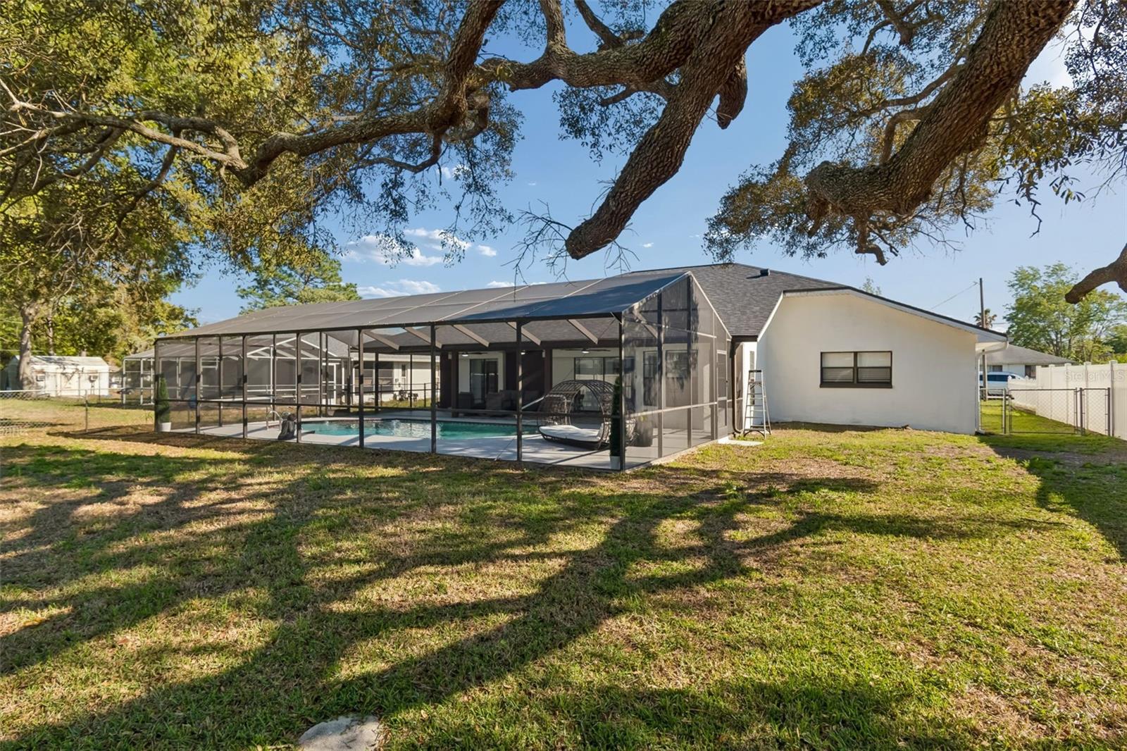SPRING HILL - Residential