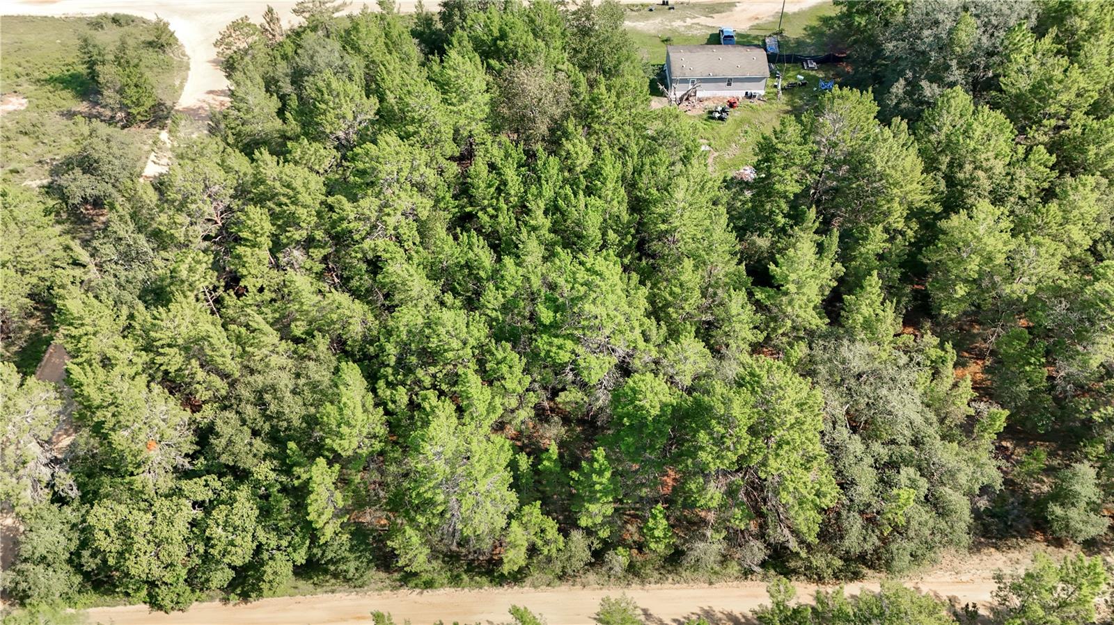 INTERLACHEN LAKES ESTATES - Land