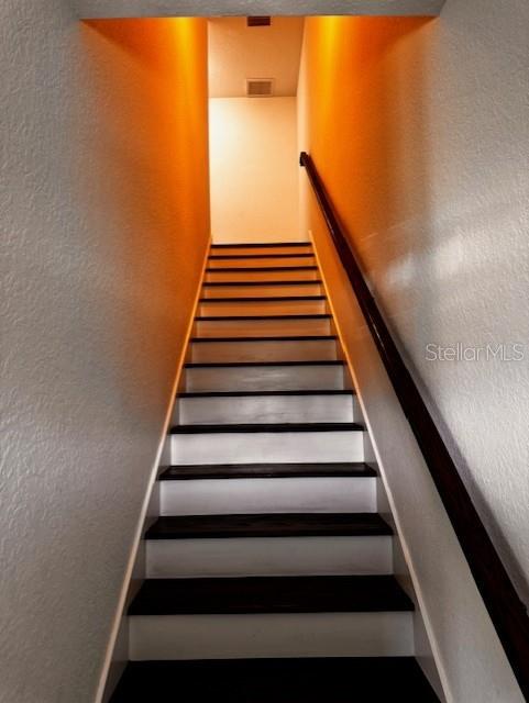 HIBISCUS GARDENS - Residential Income