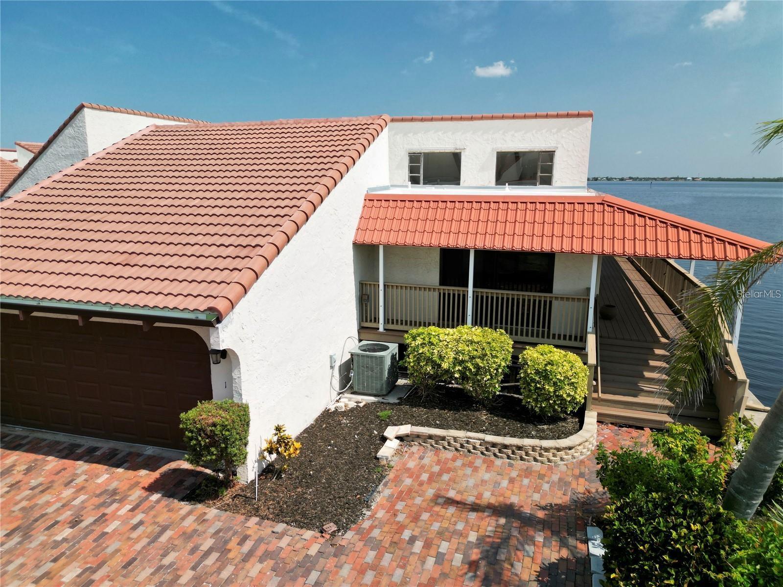 EMERALD POINTE VILLAS PH 02 - Residential