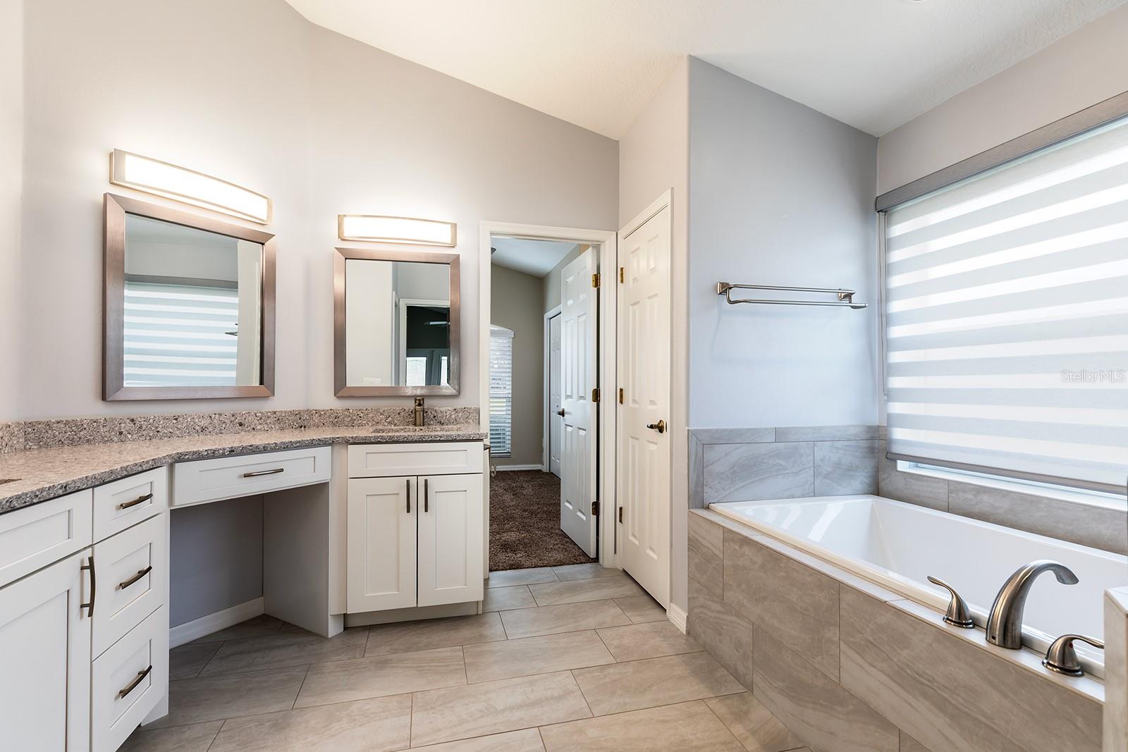 THE GLADES ON SYLVAN LAKE - Residential