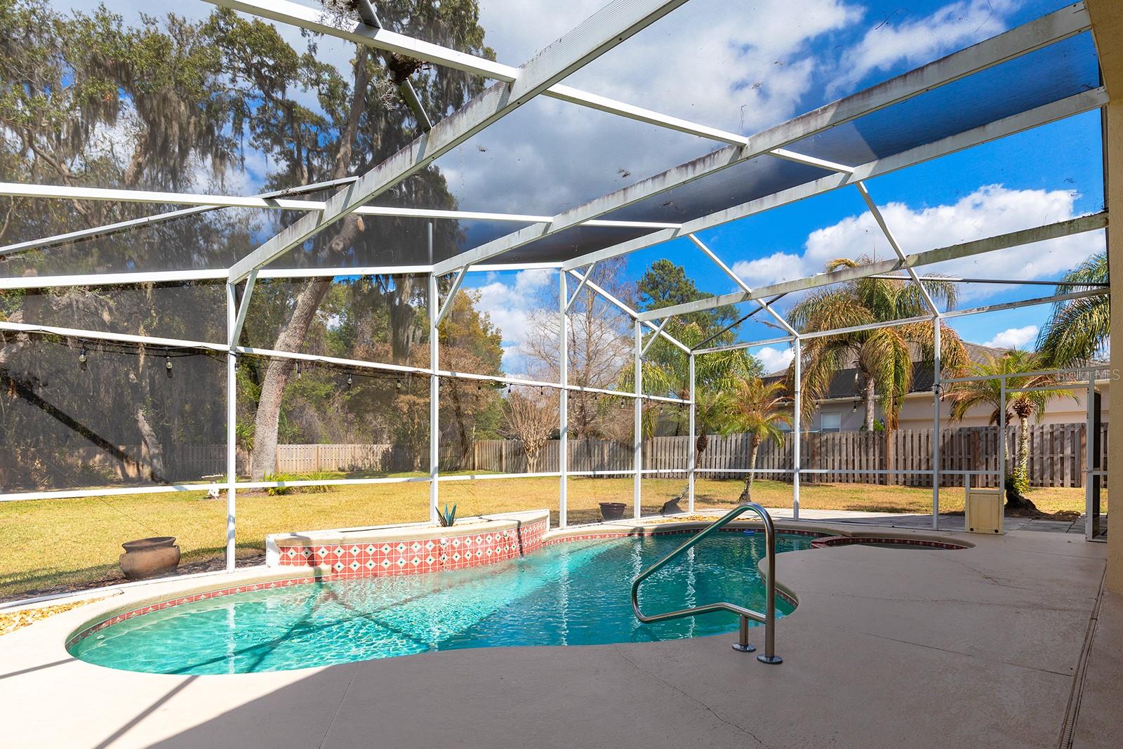 THE GLADES ON SYLVAN LAKE - Residential