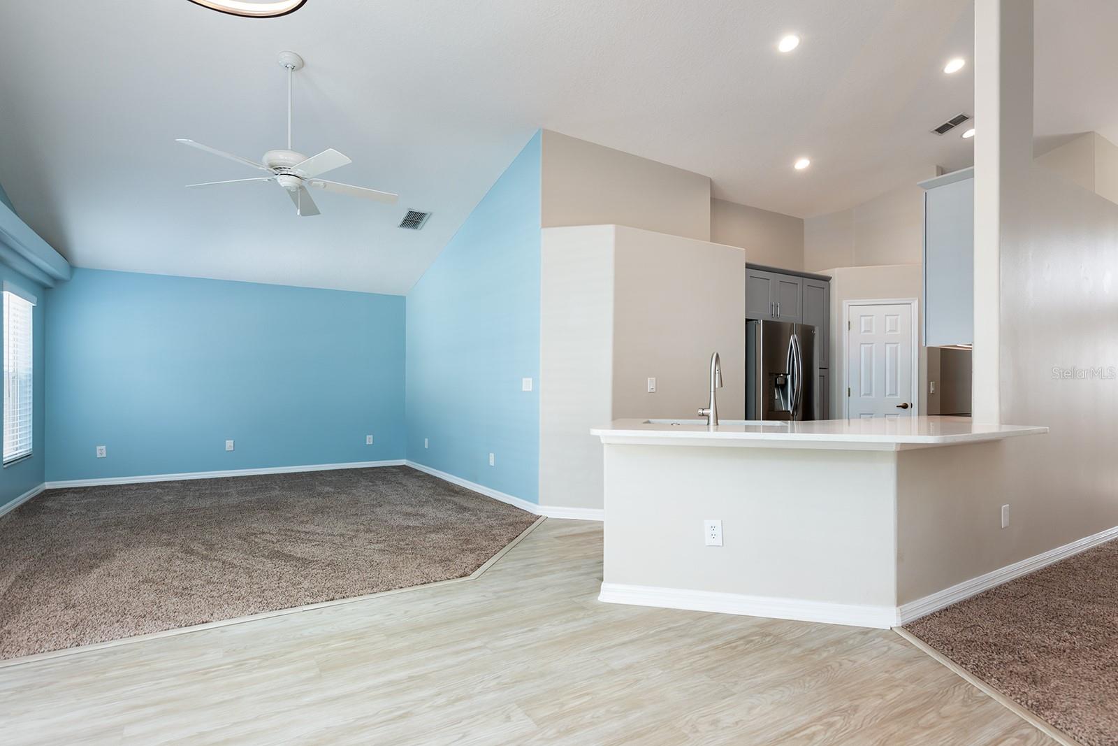 THE GLADES ON SYLVAN LAKE - Residential