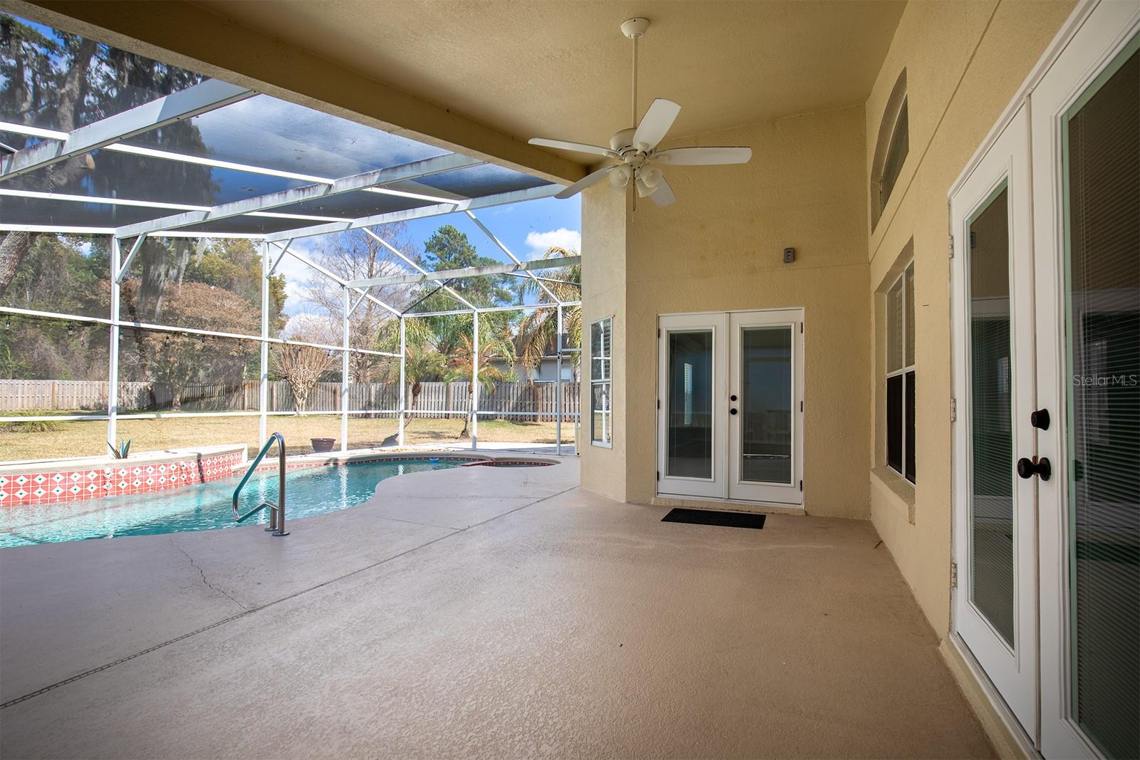 THE GLADES ON SYLVAN LAKE - Residential