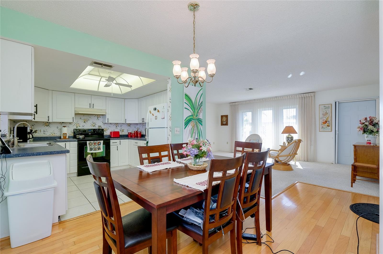 CIRCLE WOODS OF VENICE 1 - Residential