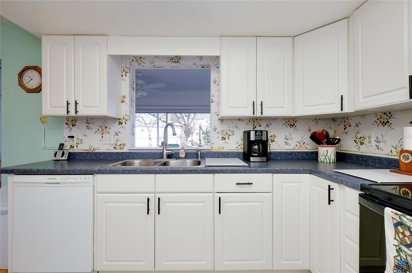 CIRCLE WOODS OF VENICE 1 - Residential