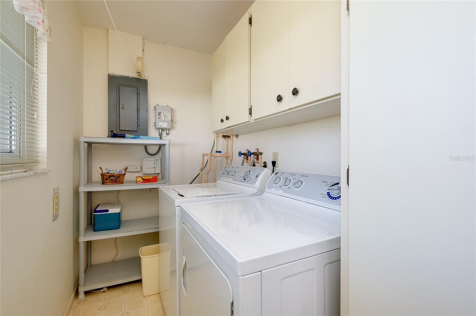 CIRCLE WOODS OF VENICE 1 - Residential