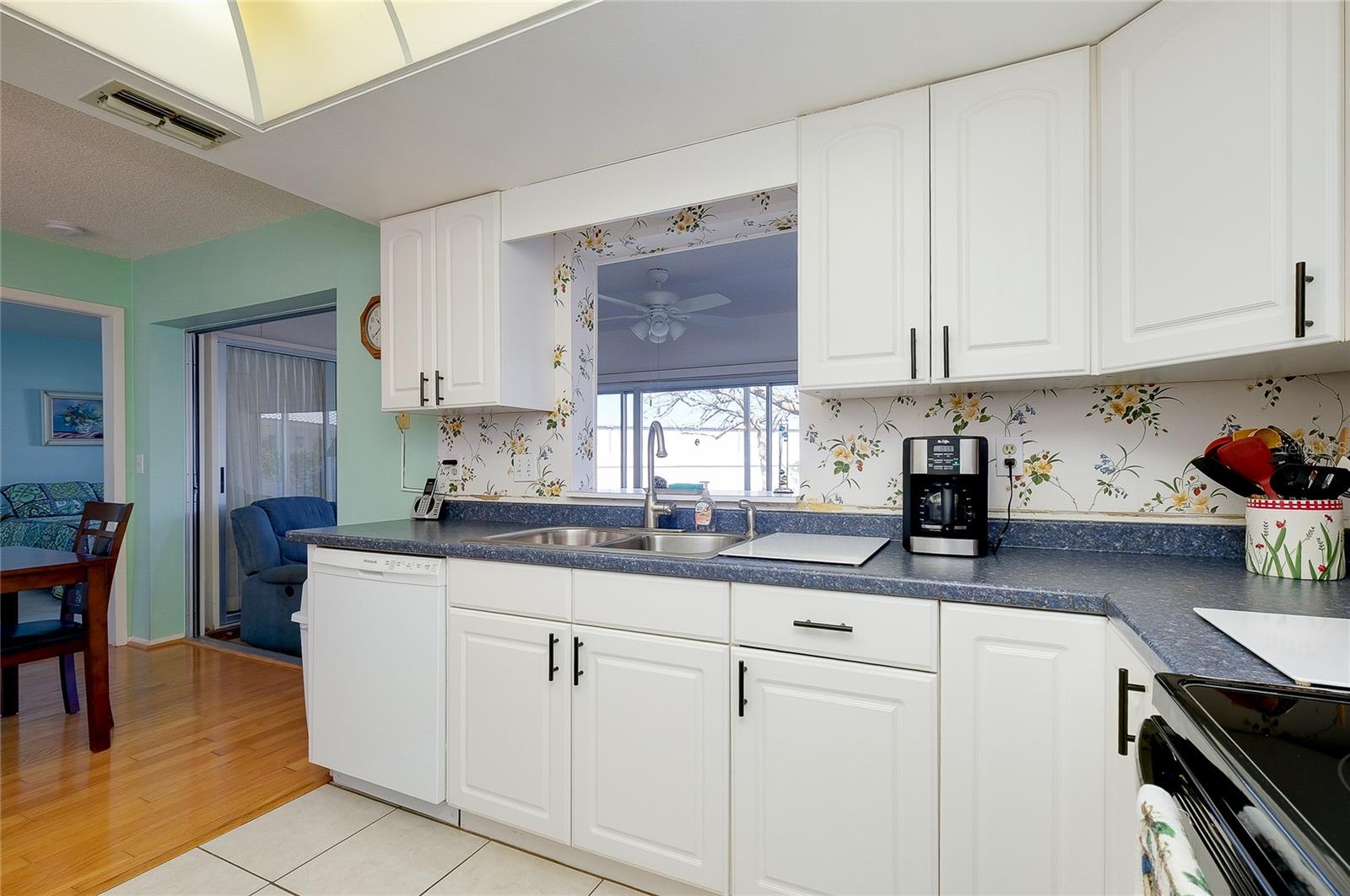 CIRCLE WOODS OF VENICE 1 - Residential