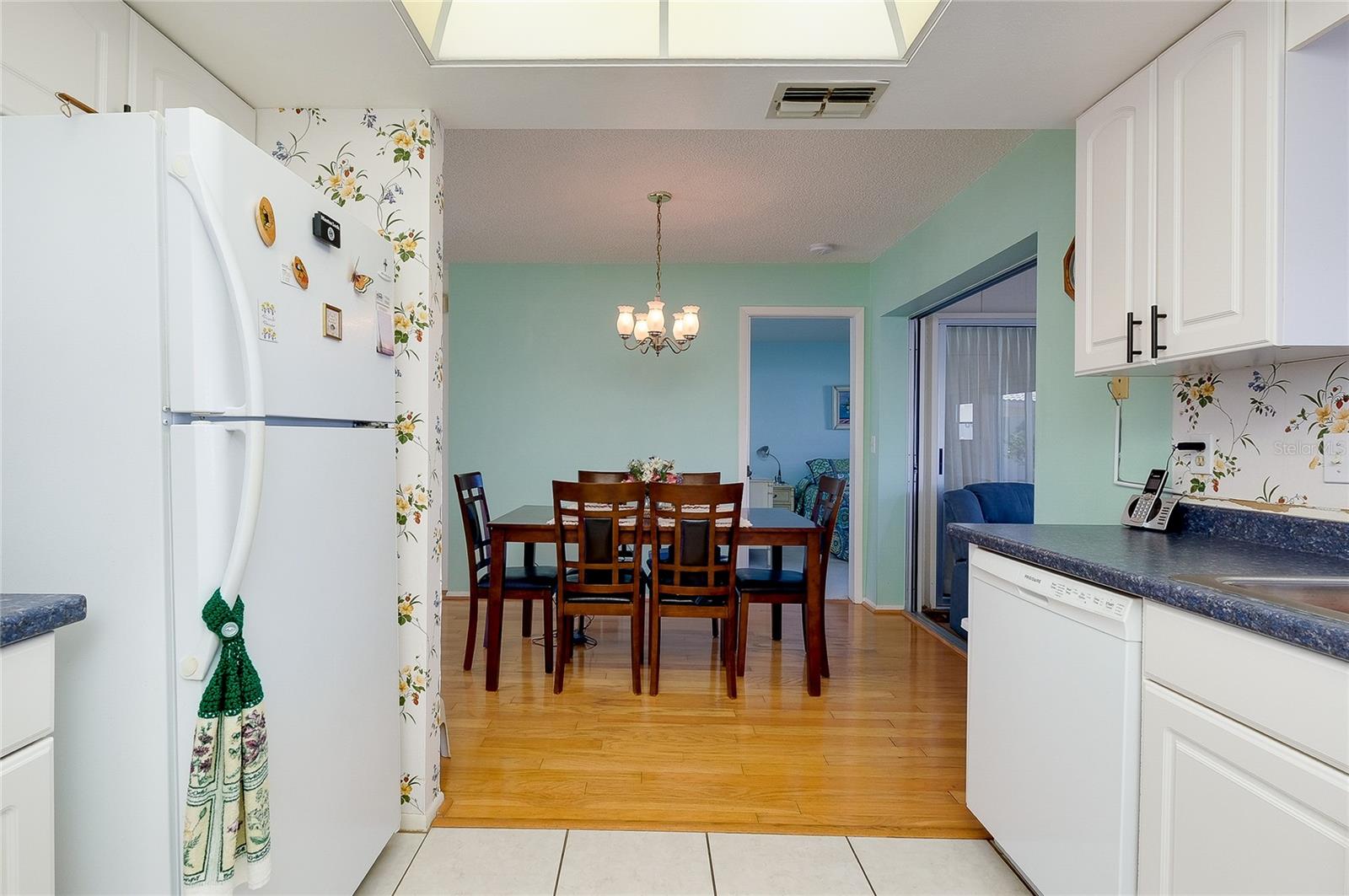 CIRCLE WOODS OF VENICE 1 - Residential