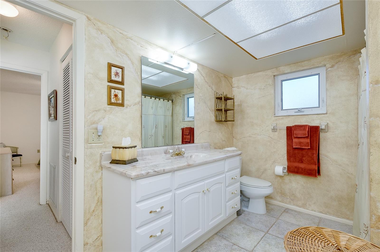 CIRCLE WOODS OF VENICE 1 - Residential