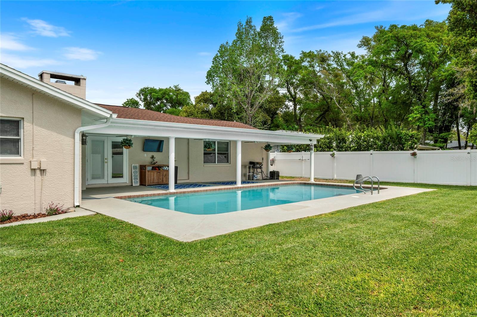 LA FLORESTA UNIT 2 - Residential