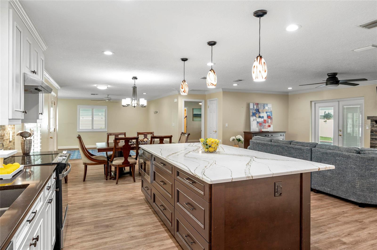 LA FLORESTA UNIT 2 - Residential