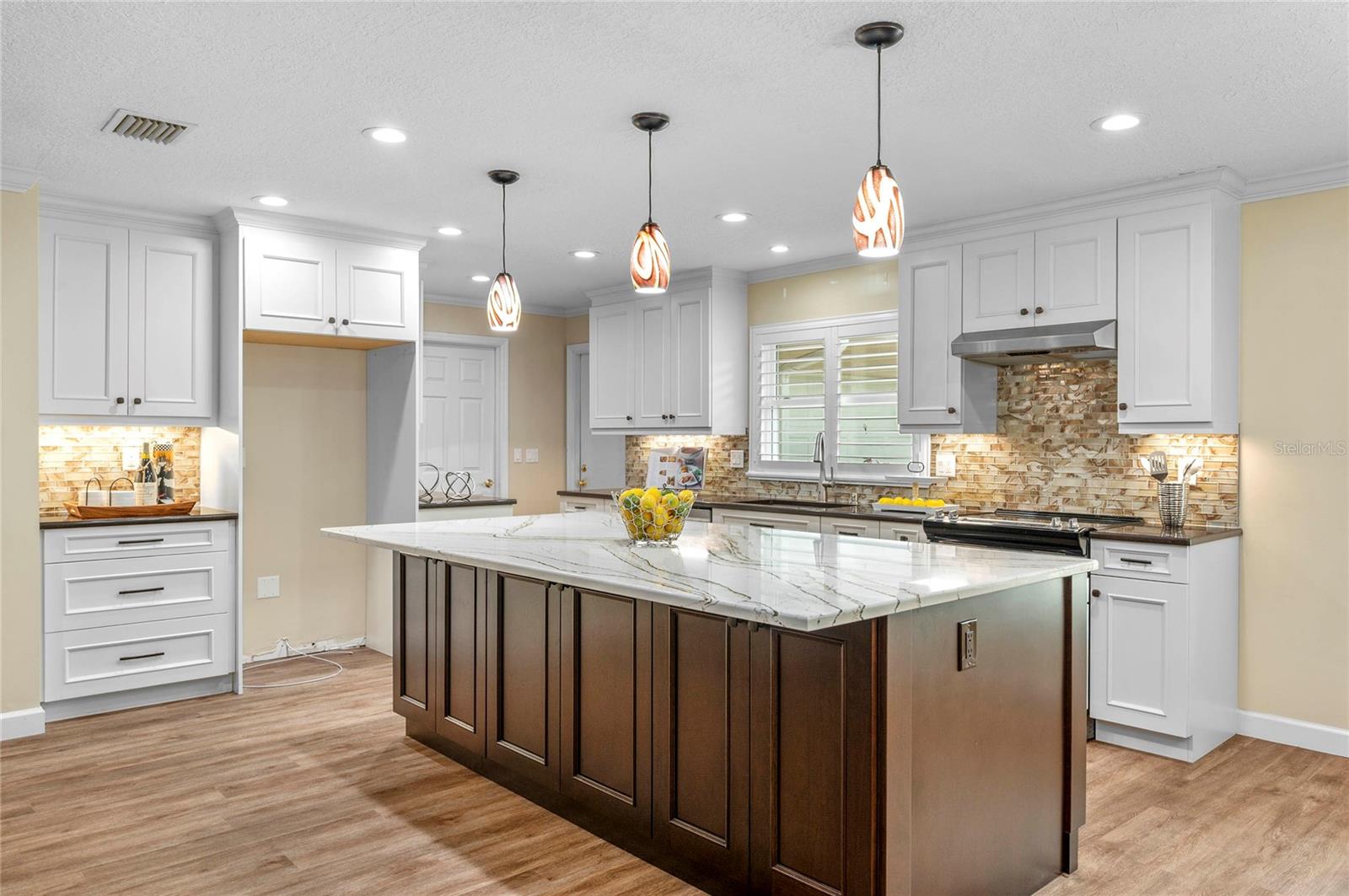 LA FLORESTA UNIT 2 - Residential