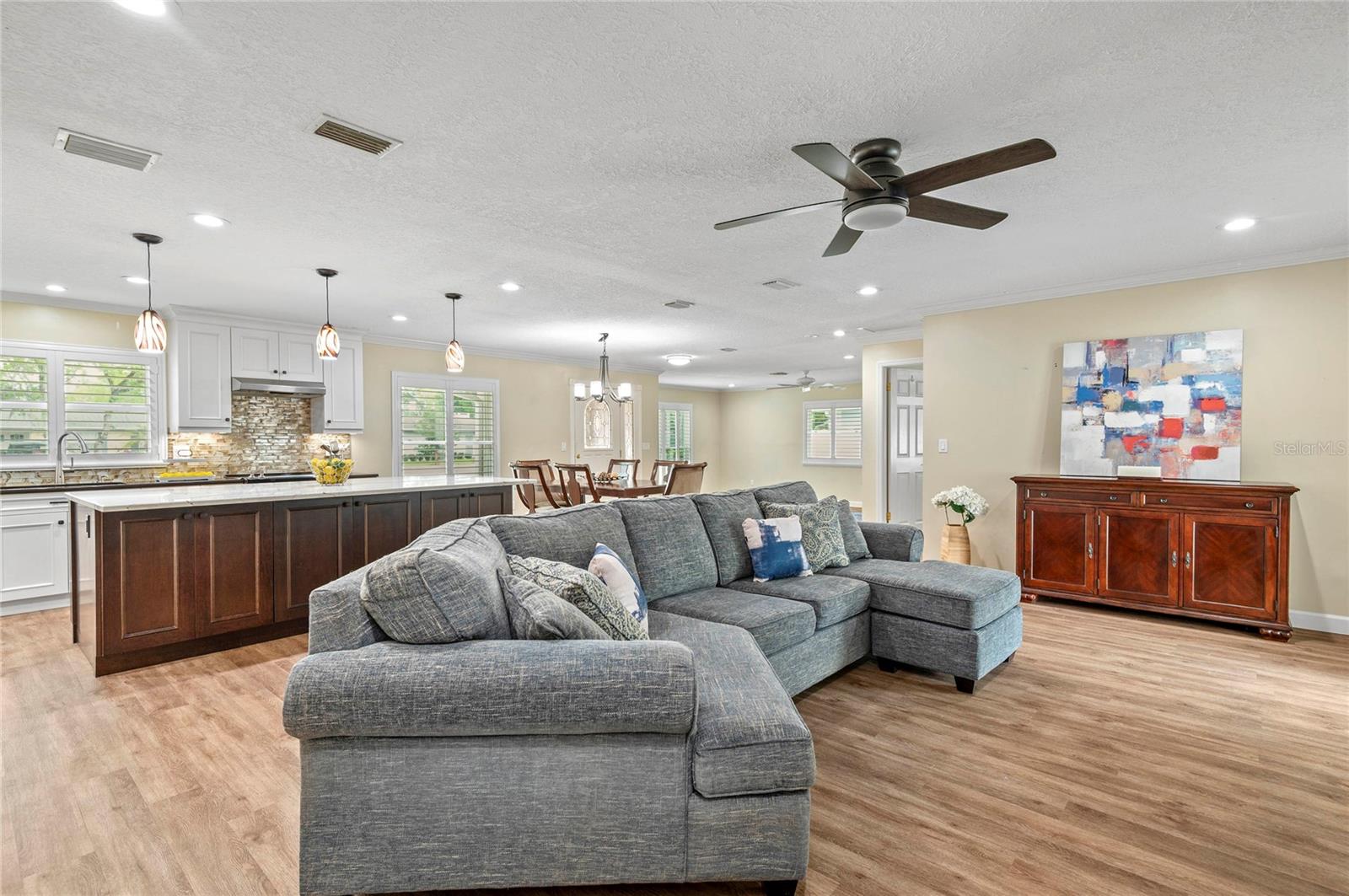 LA FLORESTA UNIT 2 - Residential