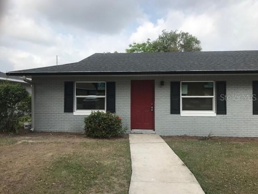 Thank you for your interest in renting one of our duplex apartment homes. The Apartment  Homes is a single story 2 Bedroom 1 Bath with approximately 900+/- sq. ft. of living space. It have been completely updated with New Soft Close Kitchen Cabinets, Granite Countertops, and have been Totally Remodeled. It is equipped with Stainless-Steel Refrigerator, Smooth Top Stove, Microwave, Dishwasher, Small Outdoor Patio as well as a Huge Laundry Room with Washer/Dryer hook ups. There are NO Upstairs Neighbors – No Downstairs Neighbors. Large partially fenced yard.