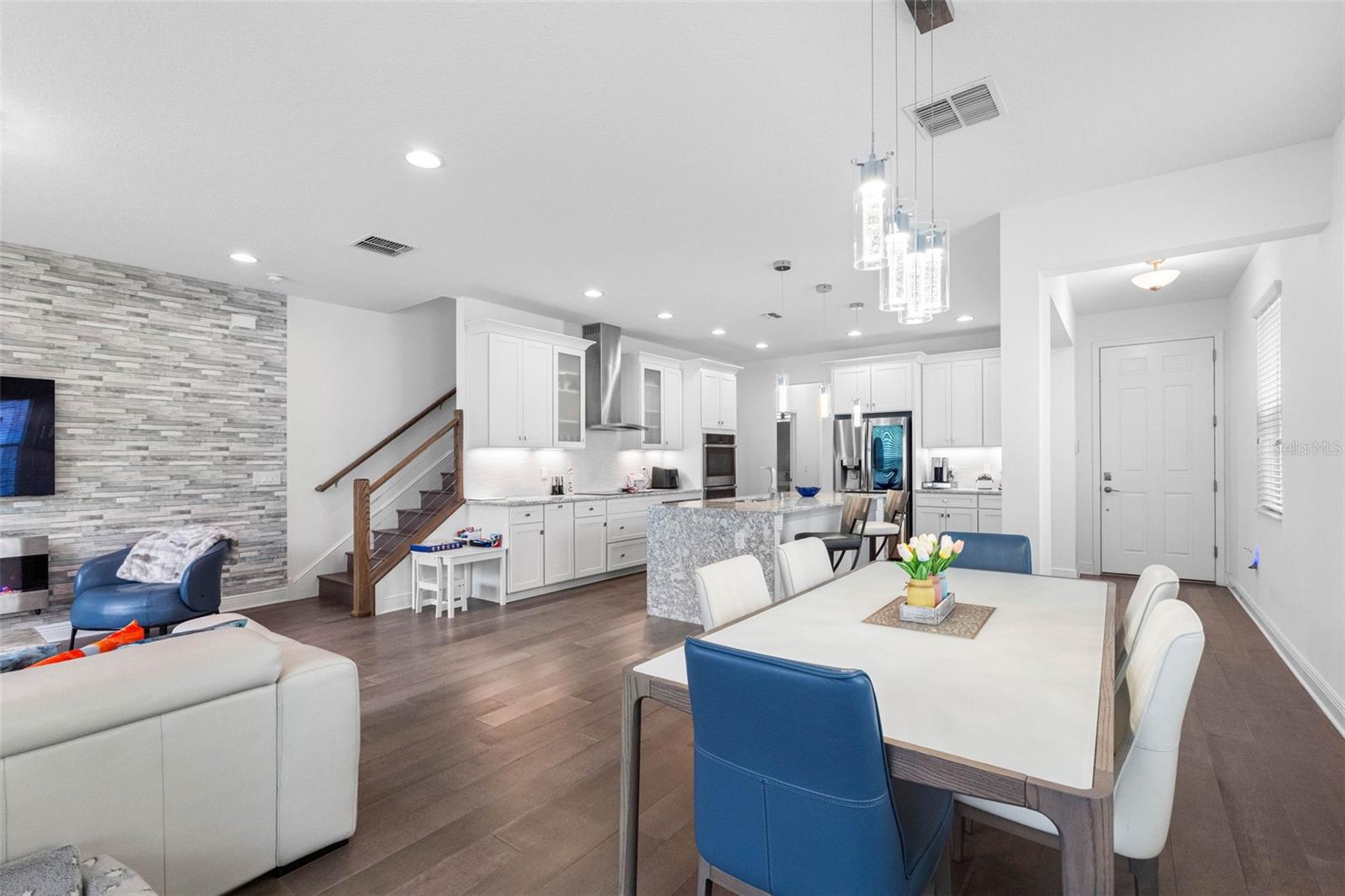 2425 FOGGY CREEK CIRCLE