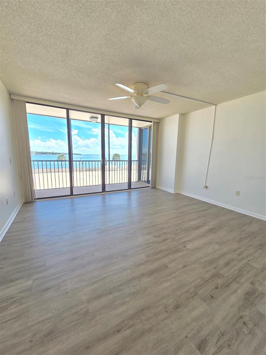 7100 SUNSHINE SKYWAY LANE S 301