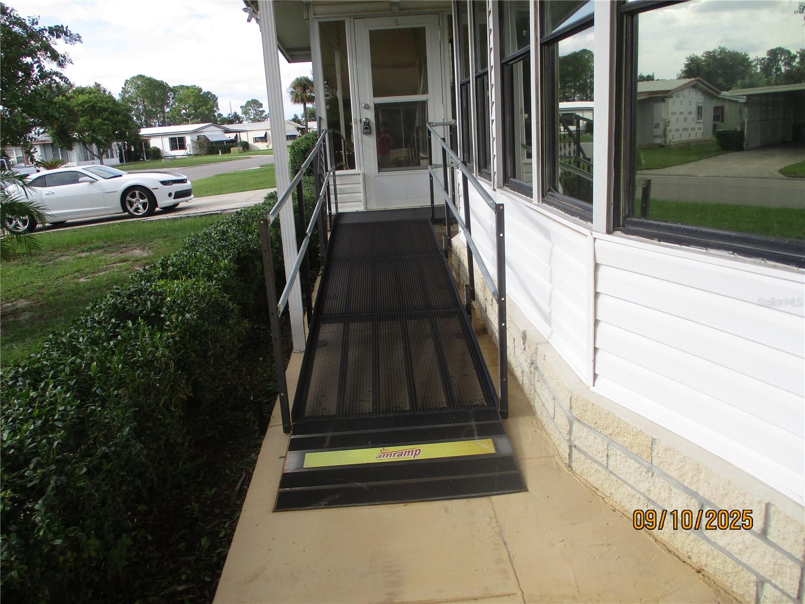 TAVARES LAKE FRANCES ESTATES - Residential
