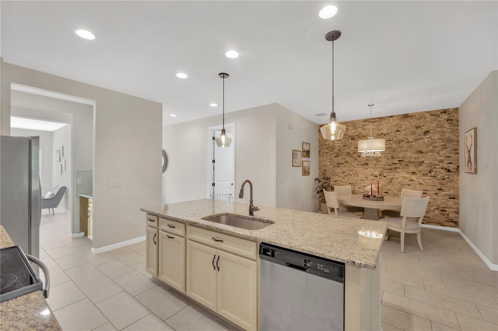 MEADOWGROVE - Residential