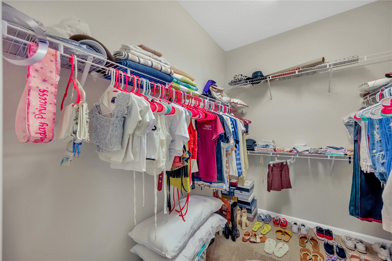 MEADOWGROVE - Residential