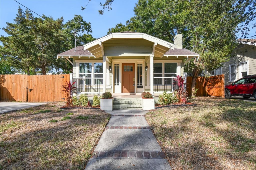 Photo of 3011 W San Isidro Street, Tampa, FL 33629 (MLS # TB8451779)