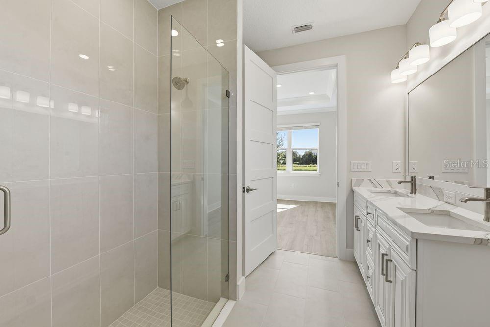 AZARIO ESPLANADE - Residential