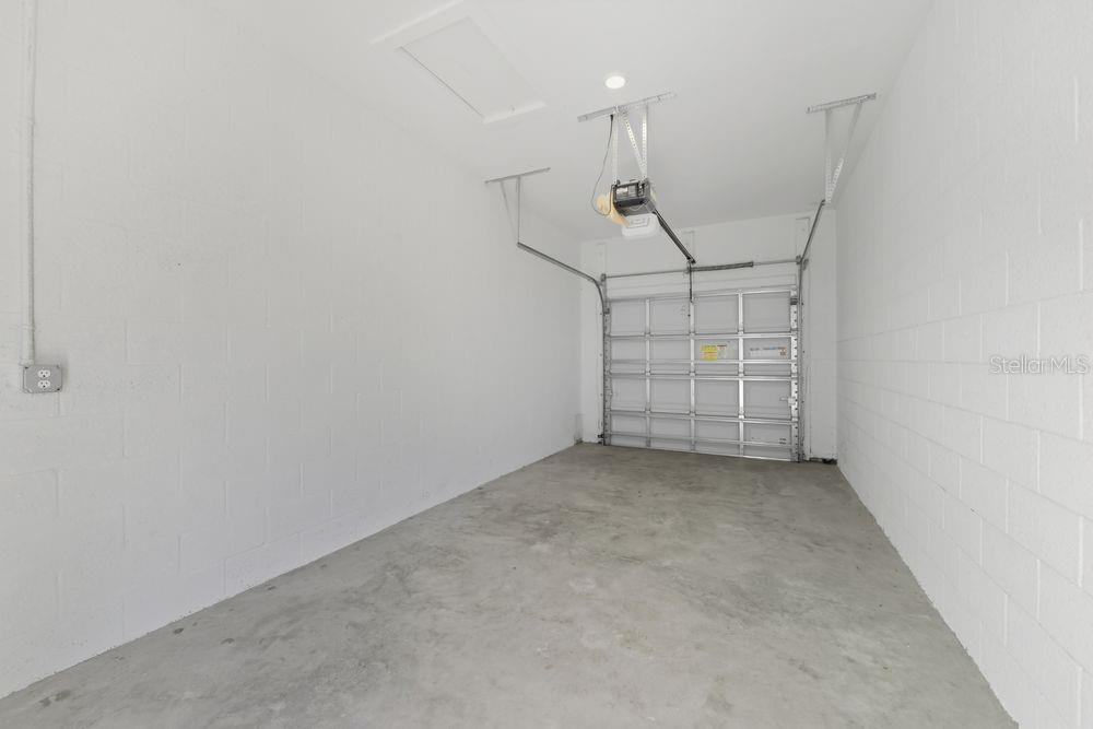 AZARIO ESPLANADE - Residential