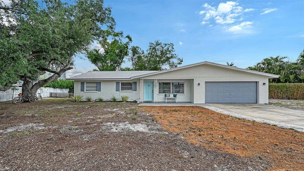 Photo of 2103 Lusitania Drive, Sarasota, FL 34231 (MLS # A4696955)