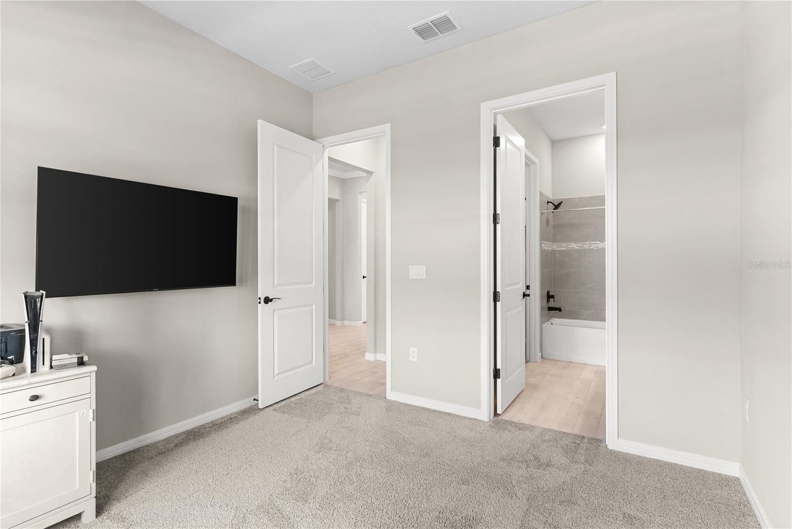 ISLES OF LAKE NONA - Residential