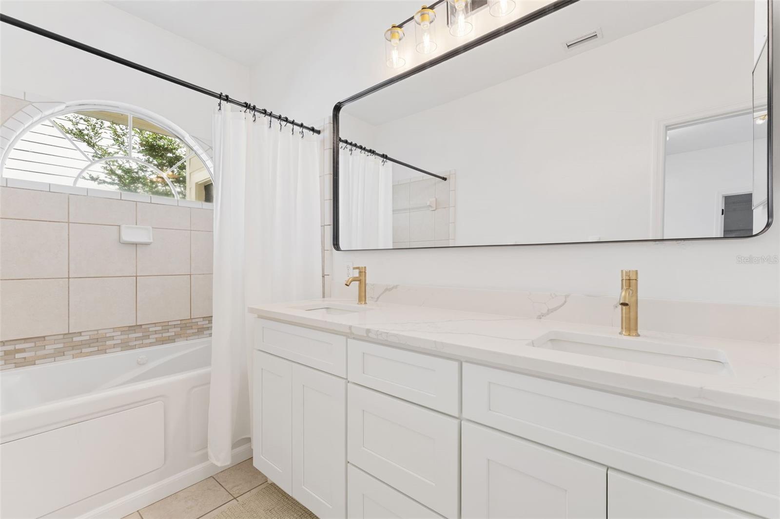 CHARLESTON PARK PH 1 AT FLETCHERS MILL - Residential Lease