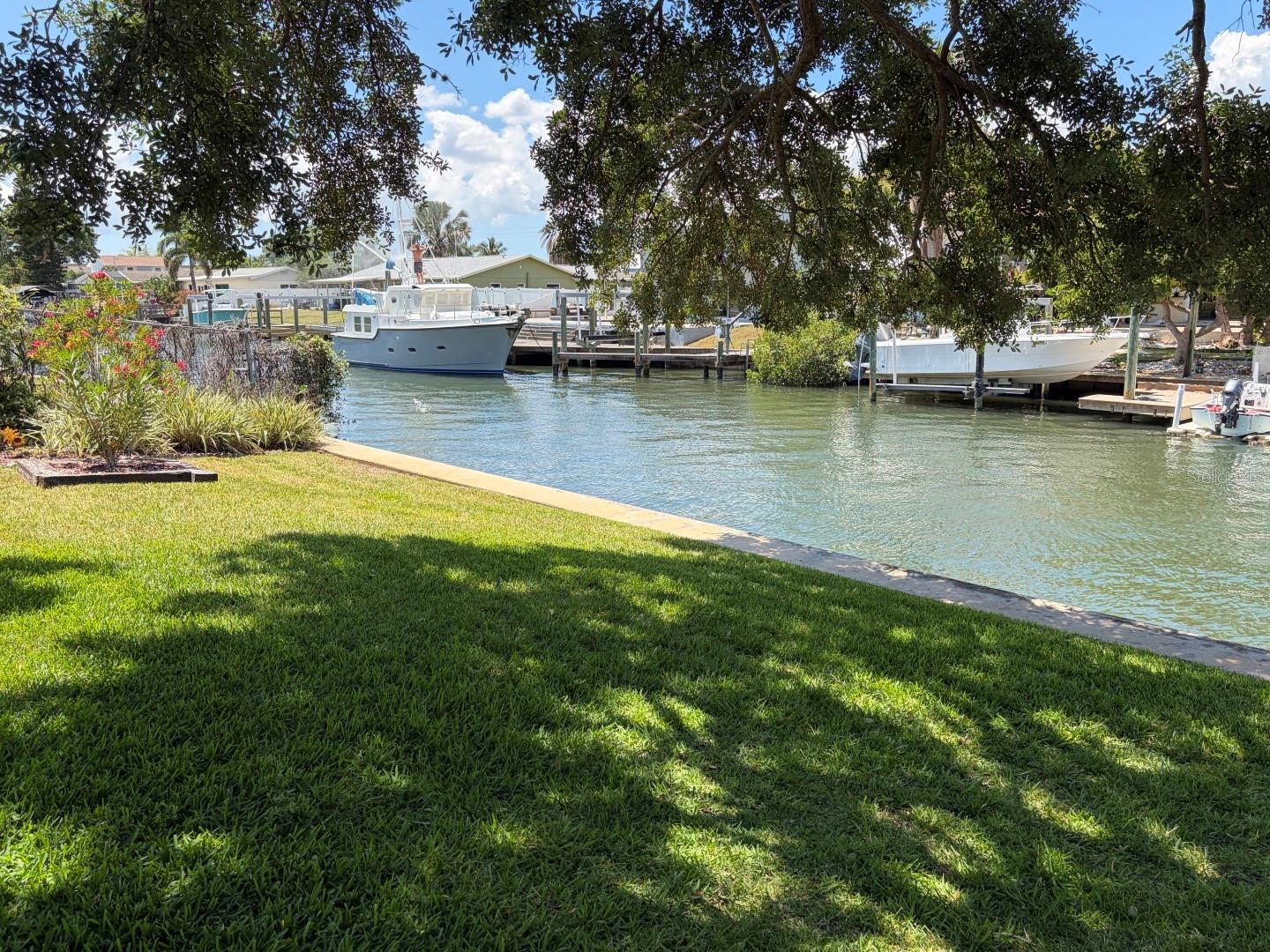 BAY CREST PARK UNIT 20 - Land