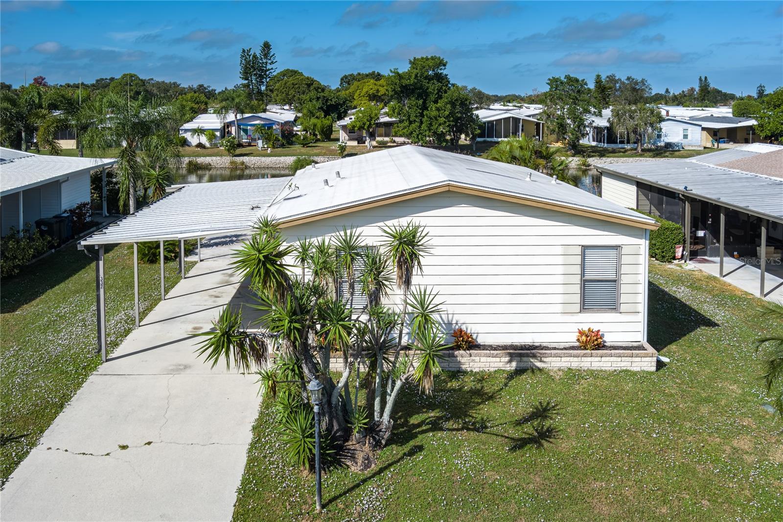 SHADOW BROOK MOBILE HOME - Residential
