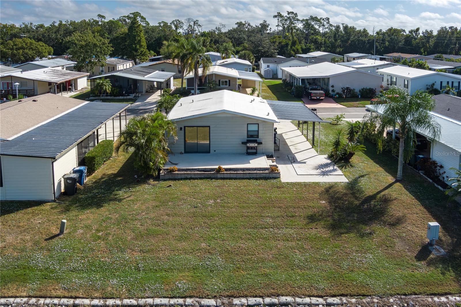 SHADOW BROOK MOBILE HOME - Residential